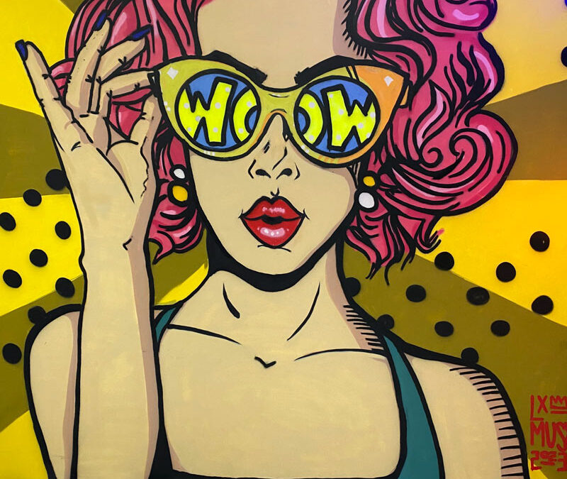 Graffiti von Frau mit Sonnenbrille und roten Haaren