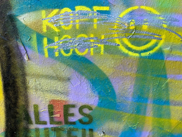 Wandgrafiti - Kopf hoch